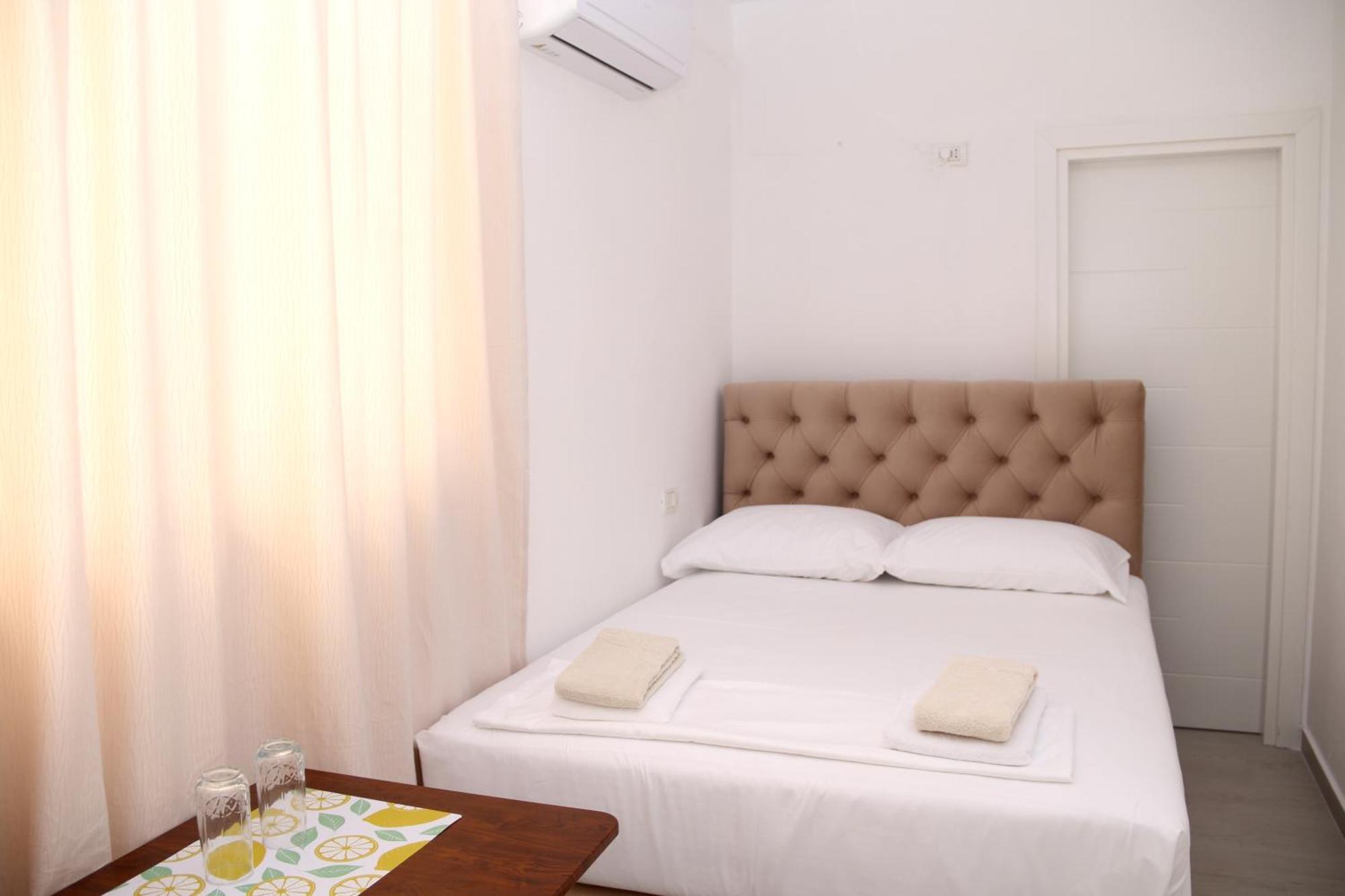 Vila Jovani Sarandë 外观 照片