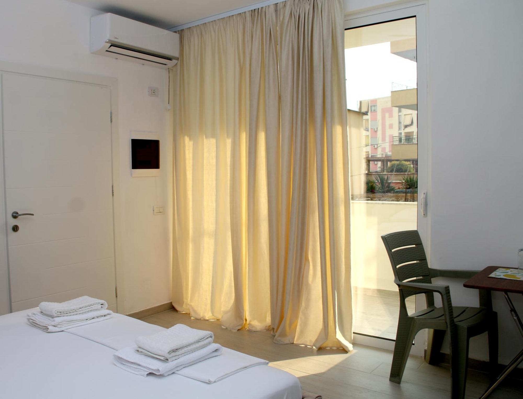 Vila Jovani Sarandë 外观 照片